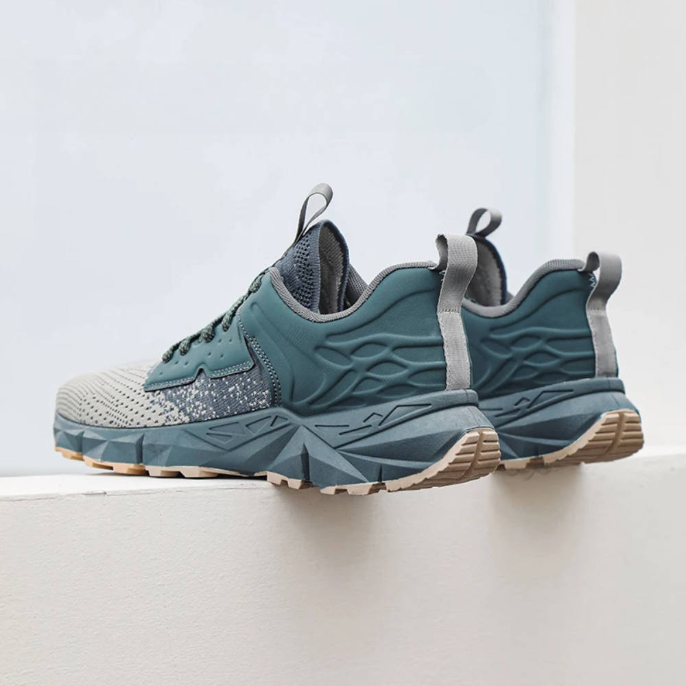 Men’s Lightweight Mesh Training Shoes | Kinetic