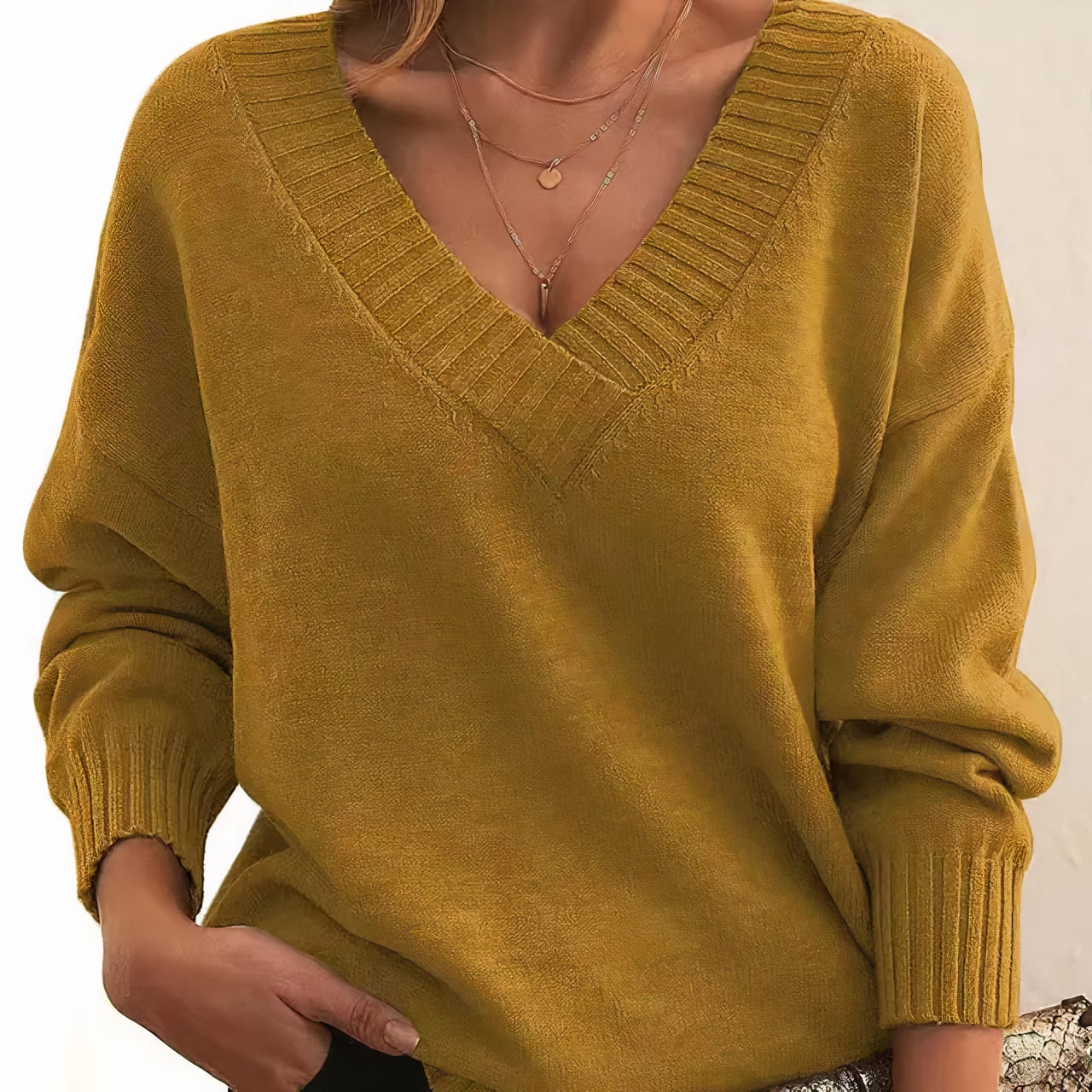 Women's Cashmere Blend V-Neck Jumper | Caitlin_7