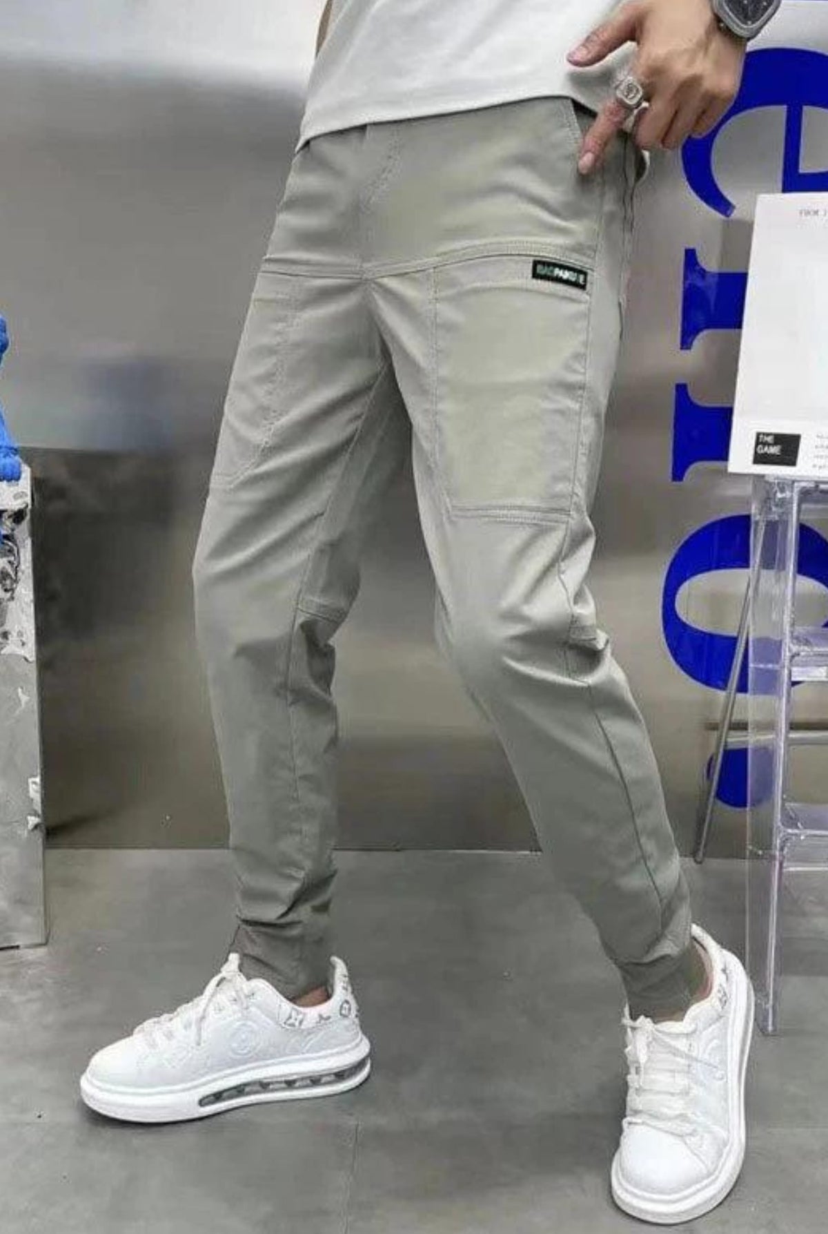 Men's Tapered Stretch Cargo Trousers | Farquhar_5