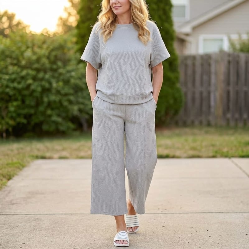 Women's Textured Knit Cropped Trouser Set | Mandy_1