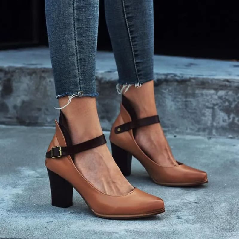 Women's Ankle Strap Block Heel Court Shoes | Malvina_1