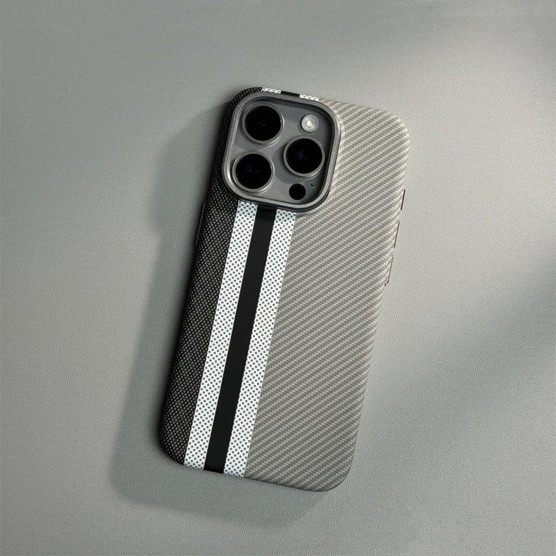 Men's Carbon Fibre MagSafe Phone Case | Leo_2