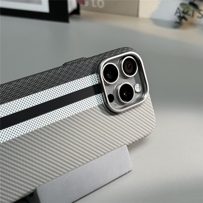 Men's Carbon Fibre MagSafe Phone Case | Leo_9