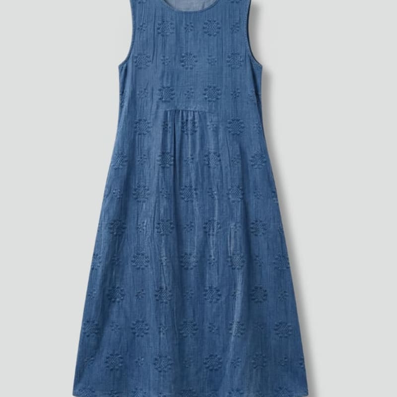 Women's Embroidered Sleeveless Midi Dress | Nicole Nelson_1