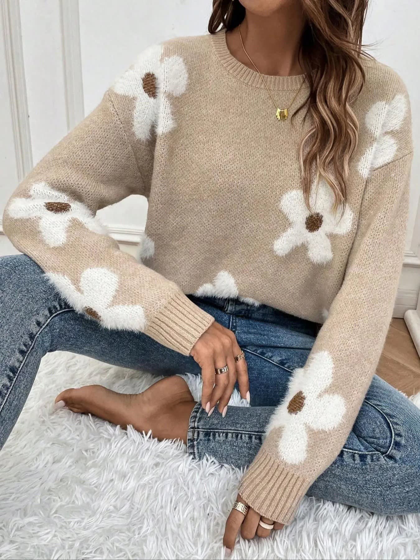 Women's Floral Round Neck Jumper | Rosenwyn_4