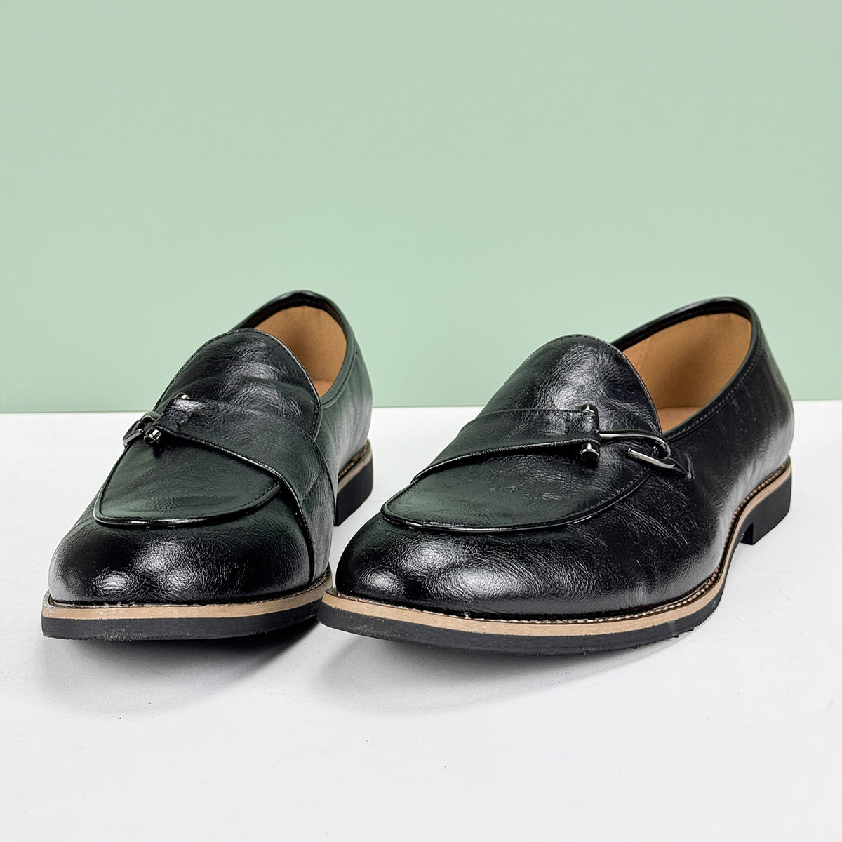 Men’s Formal Genuine Leather Loafers With Golden Hardware | Austin