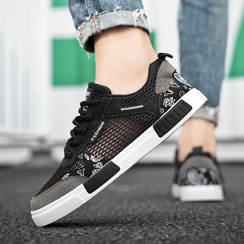 Men’s Mesh-Tech Paisley Pattern Design Sneakers | Benedict