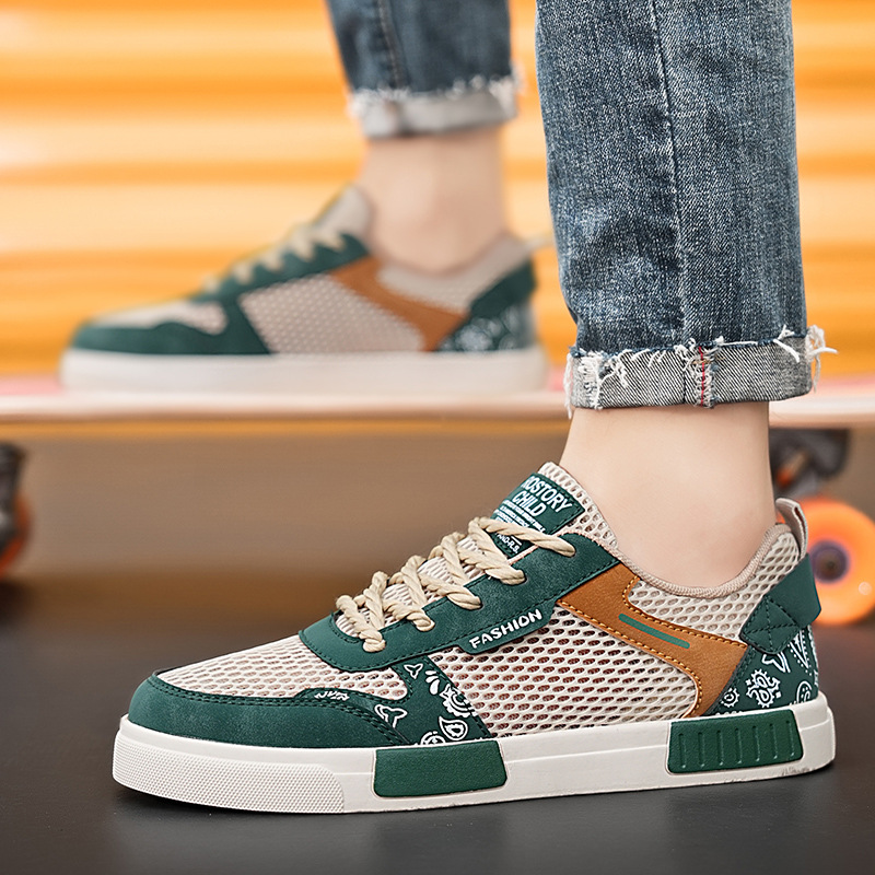 Men’s Mesh-Tech Paisley Pattern Design Sneakers | Benedict