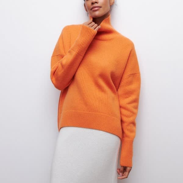 Women's Short Sleeve Turtleneck Jumper | Joan_2