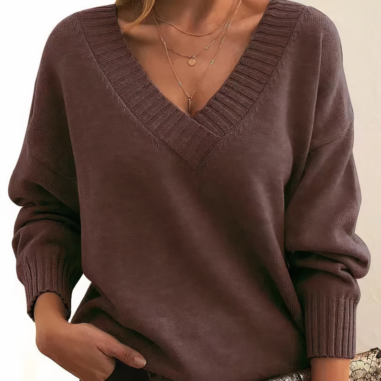 Women's Cashmere Blend V-Neck Jumper | Caitlin_10