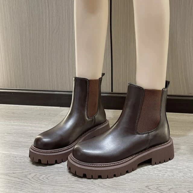 Women's Chunky Platform Chelsea Boots | Jenna_4