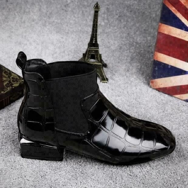 Women's Leather Chelsea Ankle Boots | Robin_2