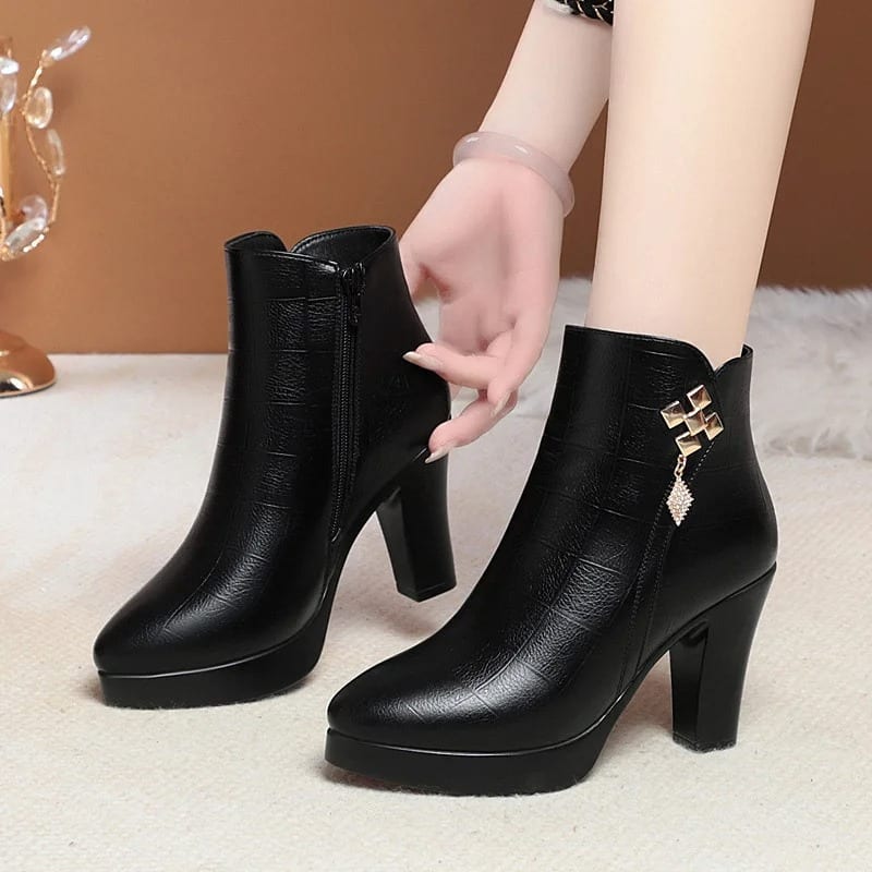 Women's Fur Lined Platform Ankle Boots | Larissa_3