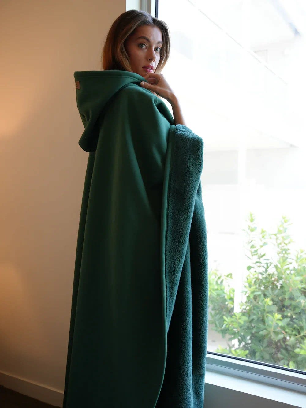 Women's Oversized Fleece Hoodie Blanket | Theresa_10
