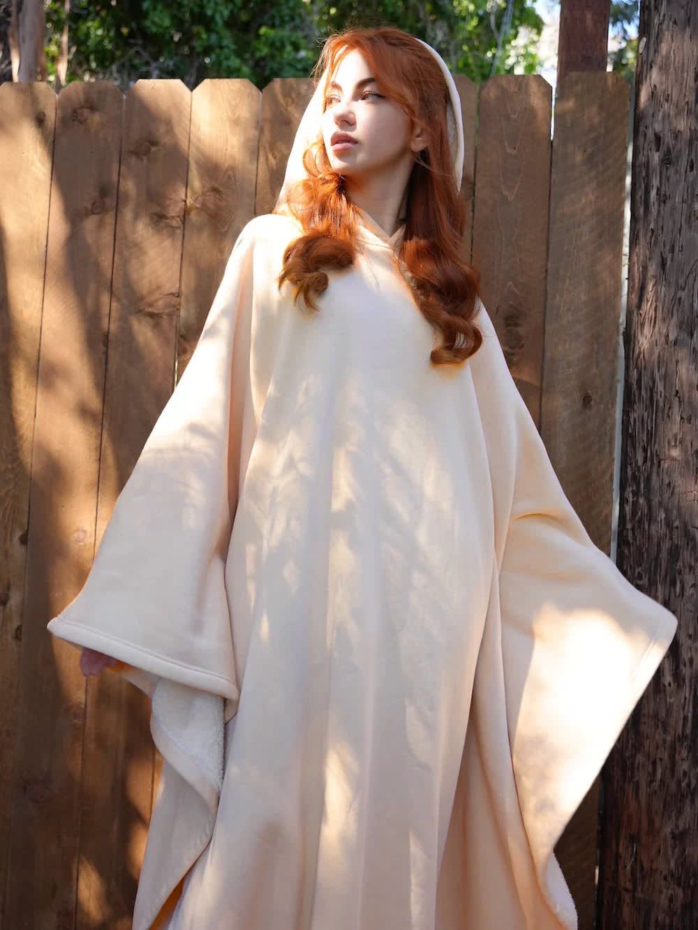 Women's Oversized Fleece Hoodie Blanket | Theresa_15