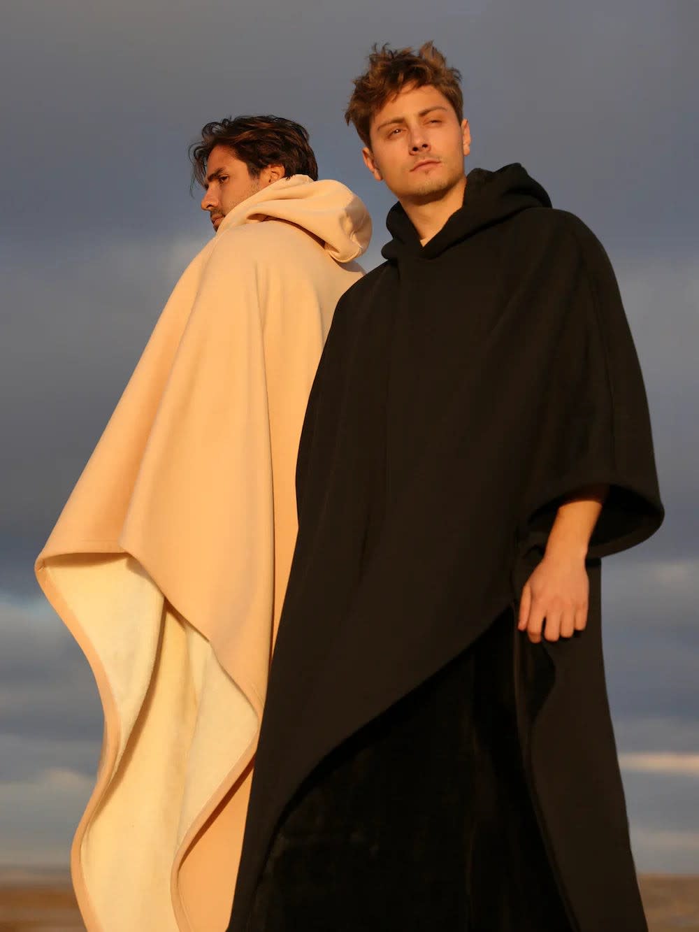Women's Oversized Fleece Hoodie Blanket | Theresa_8