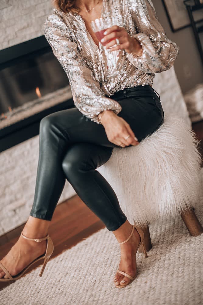 Women's Sequin V-Neck Blouse | Gwawr_4