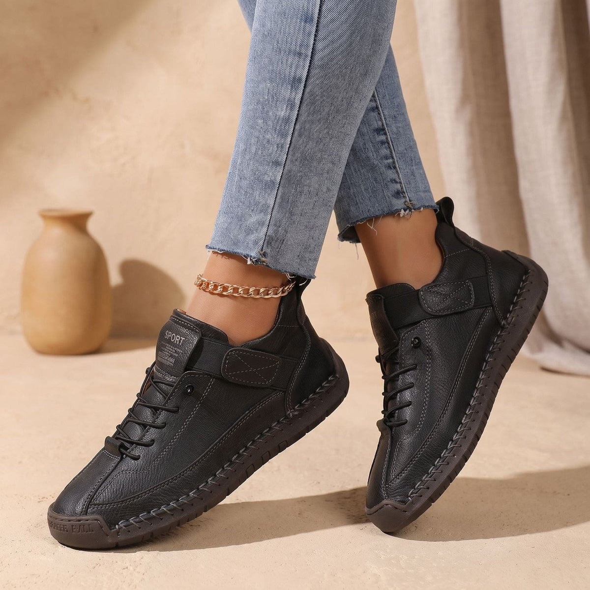 Women's Suede-Effect Strap Orthopedic Trainers | Arwen_5