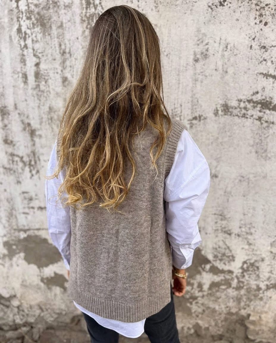 Women's Oversized Knit Vest | Rhona_3