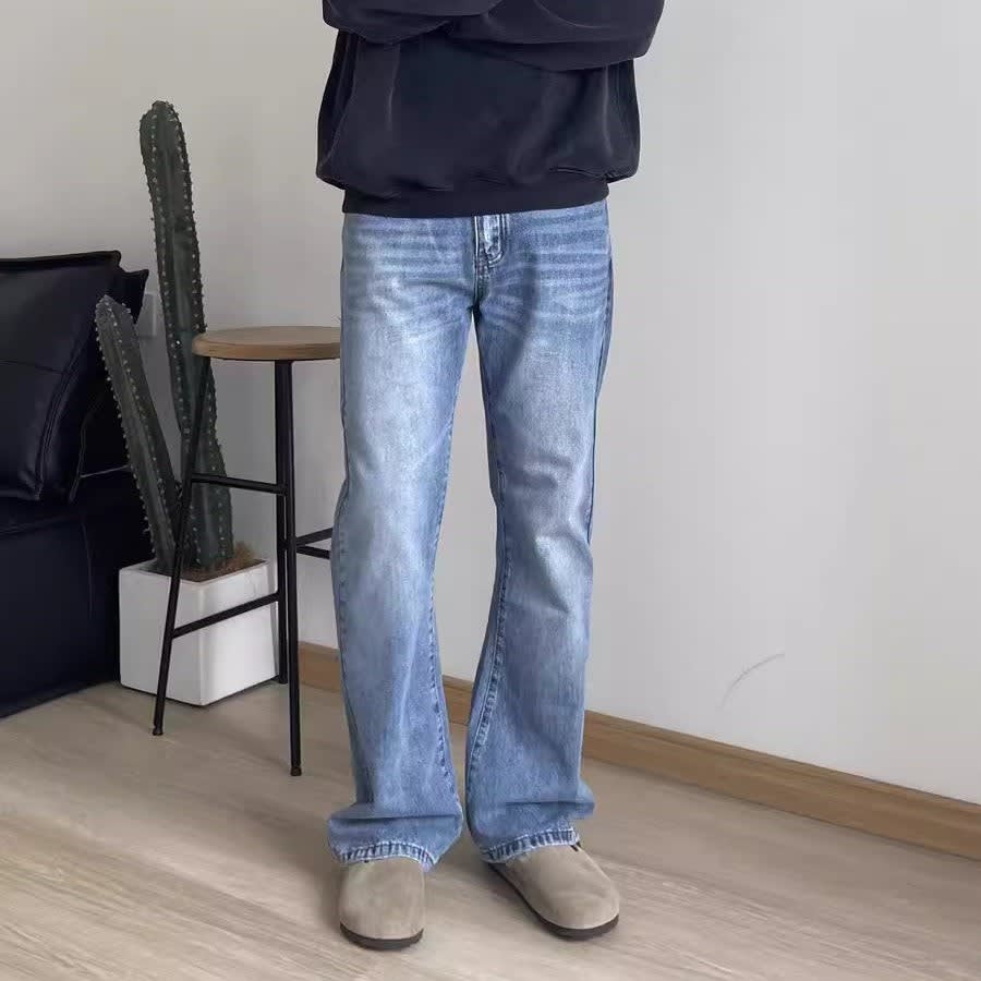 Men's Light Wash Flared Jeans | Nathaniel_6