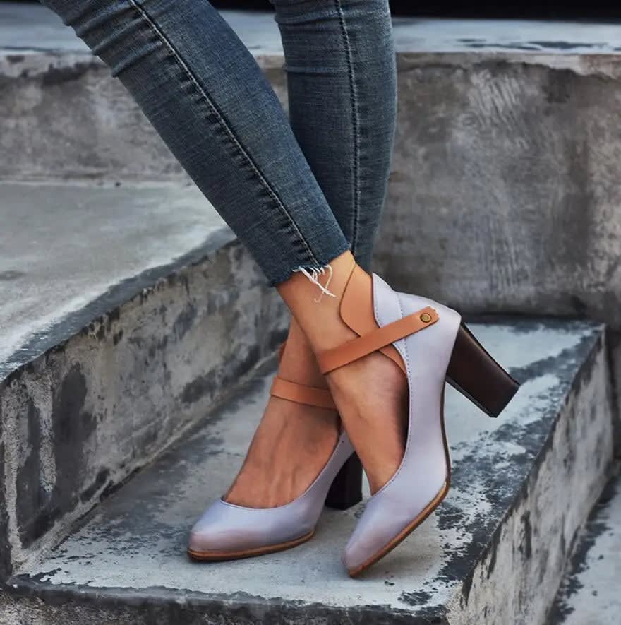 Women's Ankle Strap Block Heel Court Shoes | Malvina_5