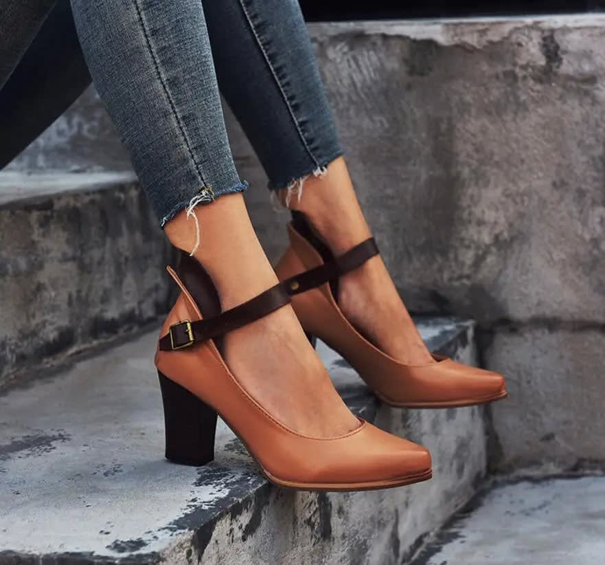Women's Ankle Strap Block Heel Court Shoes | Malvina_6