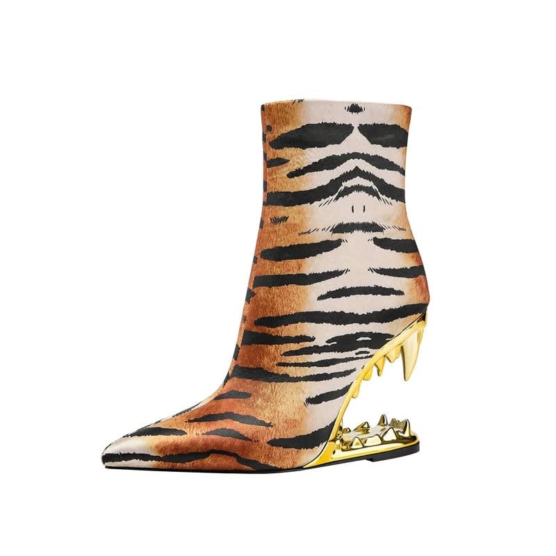 Women's Pointed Toe Sculptural Heel Ankle Boots | Mairead_16