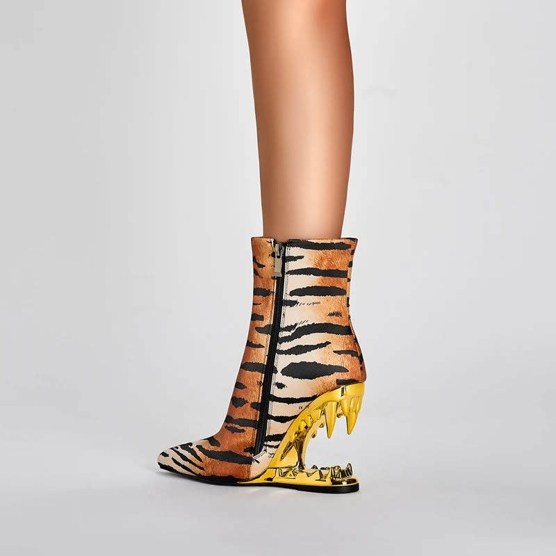 Women's Pointed Toe Sculptural Heel Ankle Boots | Mairead_3