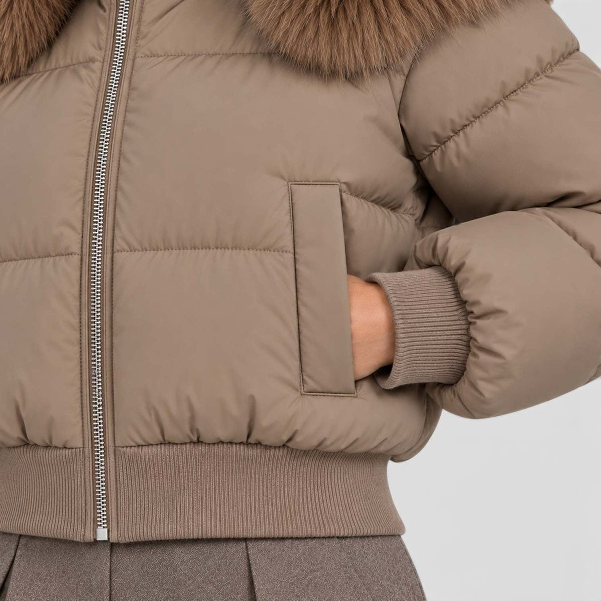 Women's Cropped Puffer Jacket With Fur Trim Hood | Polly_18