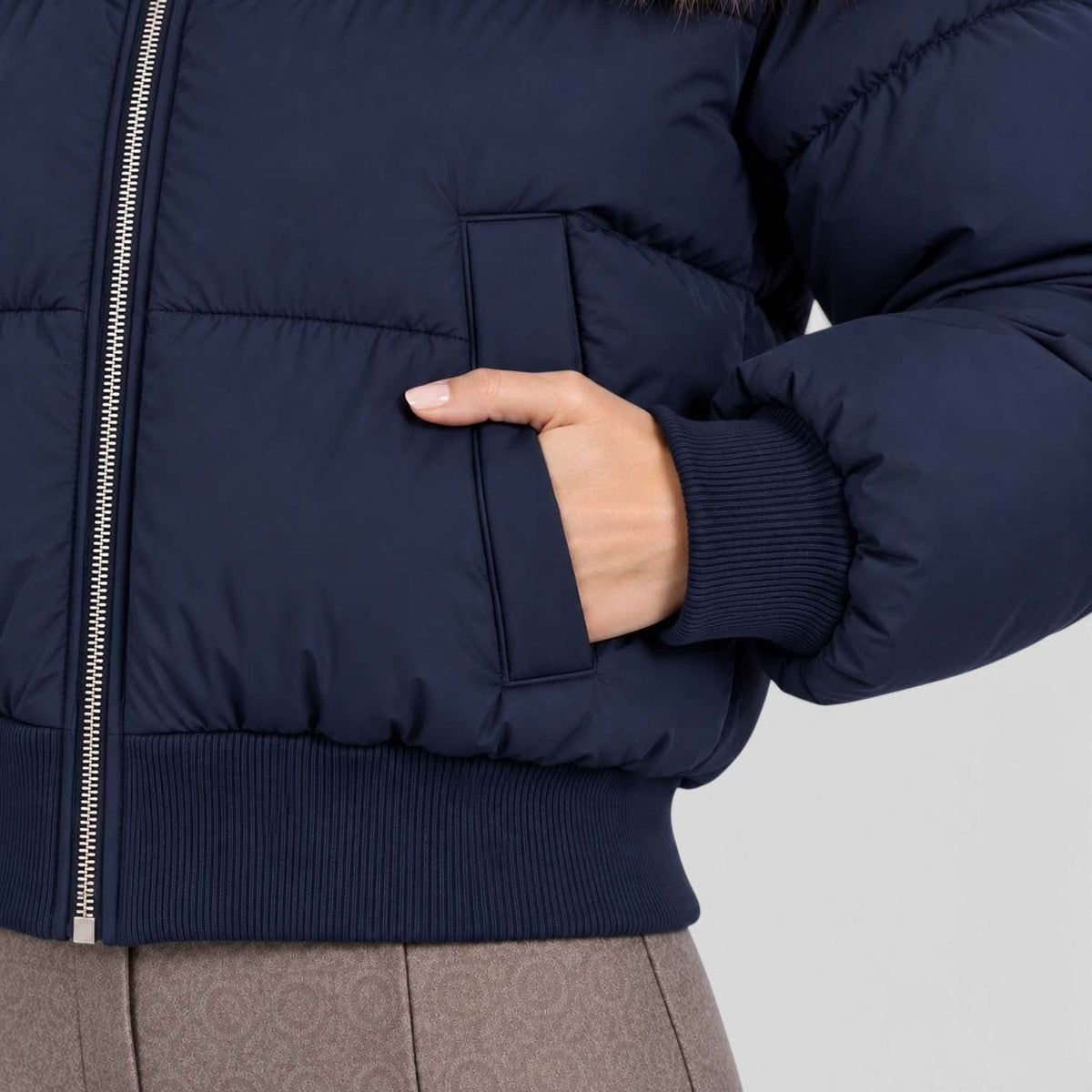 Women's Cropped Puffer Jacket With Fur Trim Hood | Polly_6