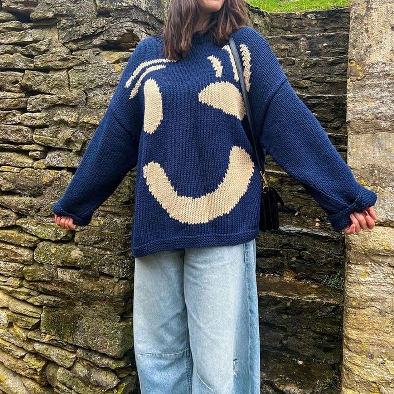 Women's Oversized Smiley Face Jumper | Kathleen_6