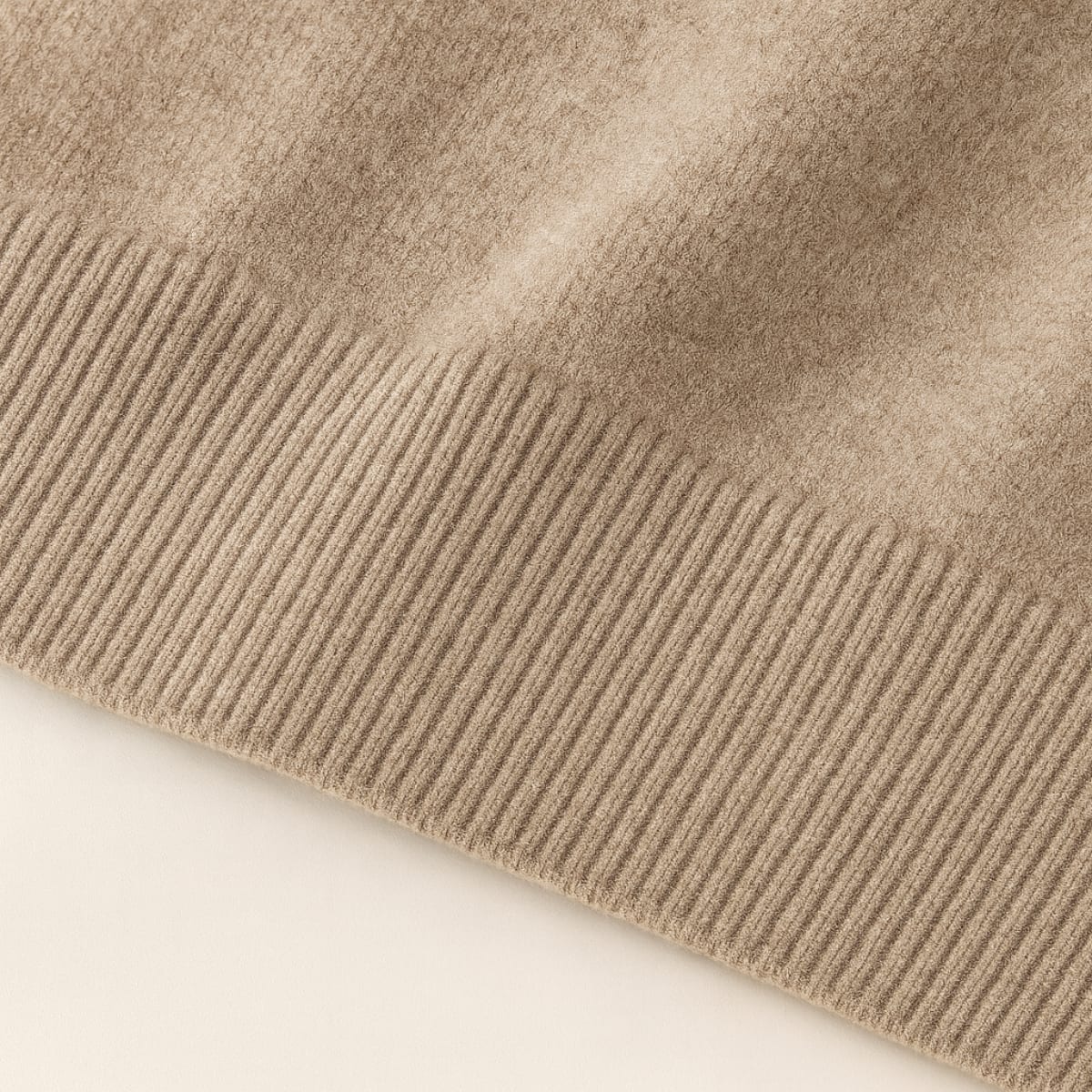 Men's Cashmere V-Neck Jumper | Logan_5