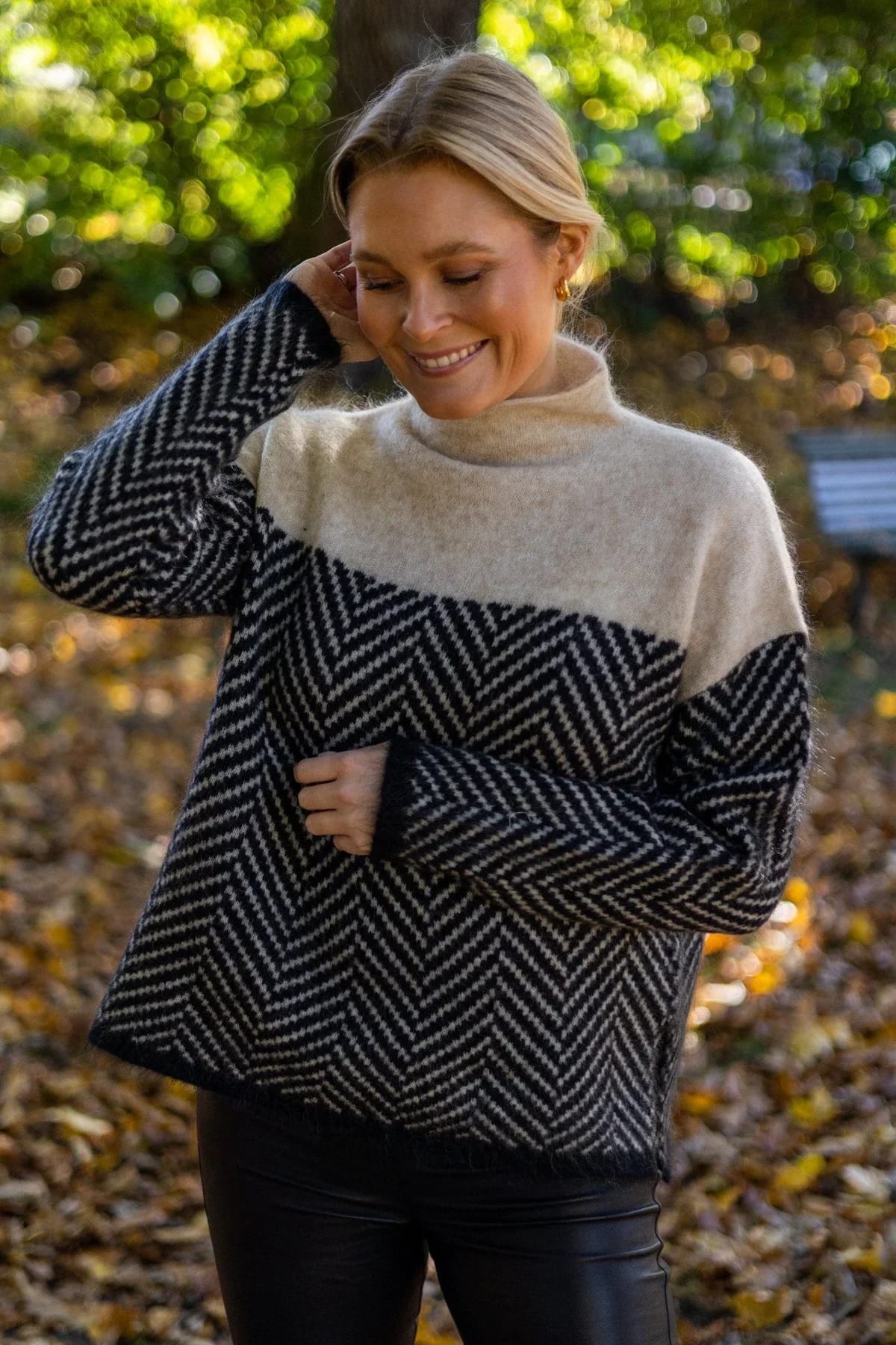 Women's Chevron Knit Turtleneck | Dela_2